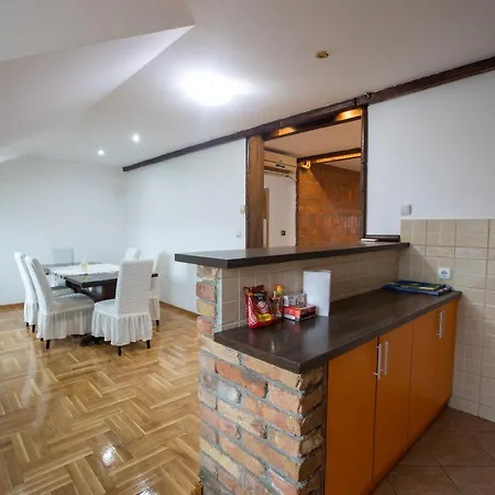 Apartment Bubamara House *